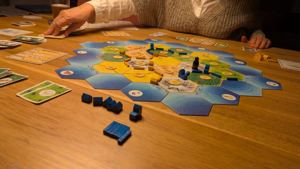 Siedler von Catan - gegeneinander oder einfach feilschen.